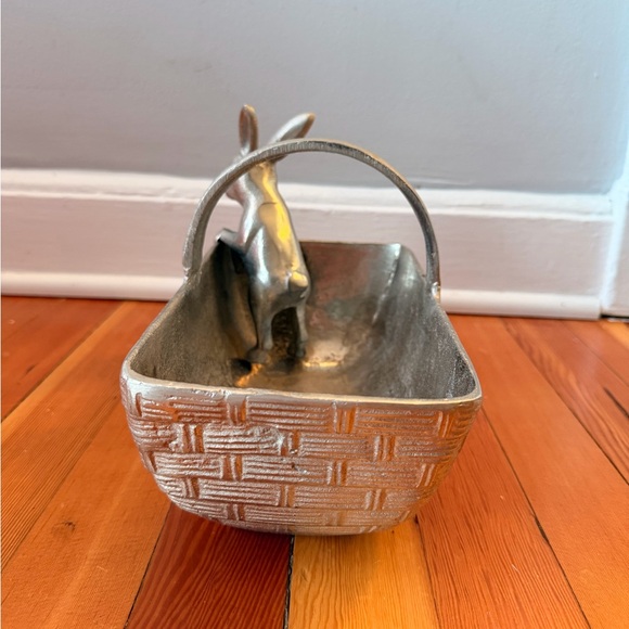 Silver Bunny Basket - Picture 2 of 7